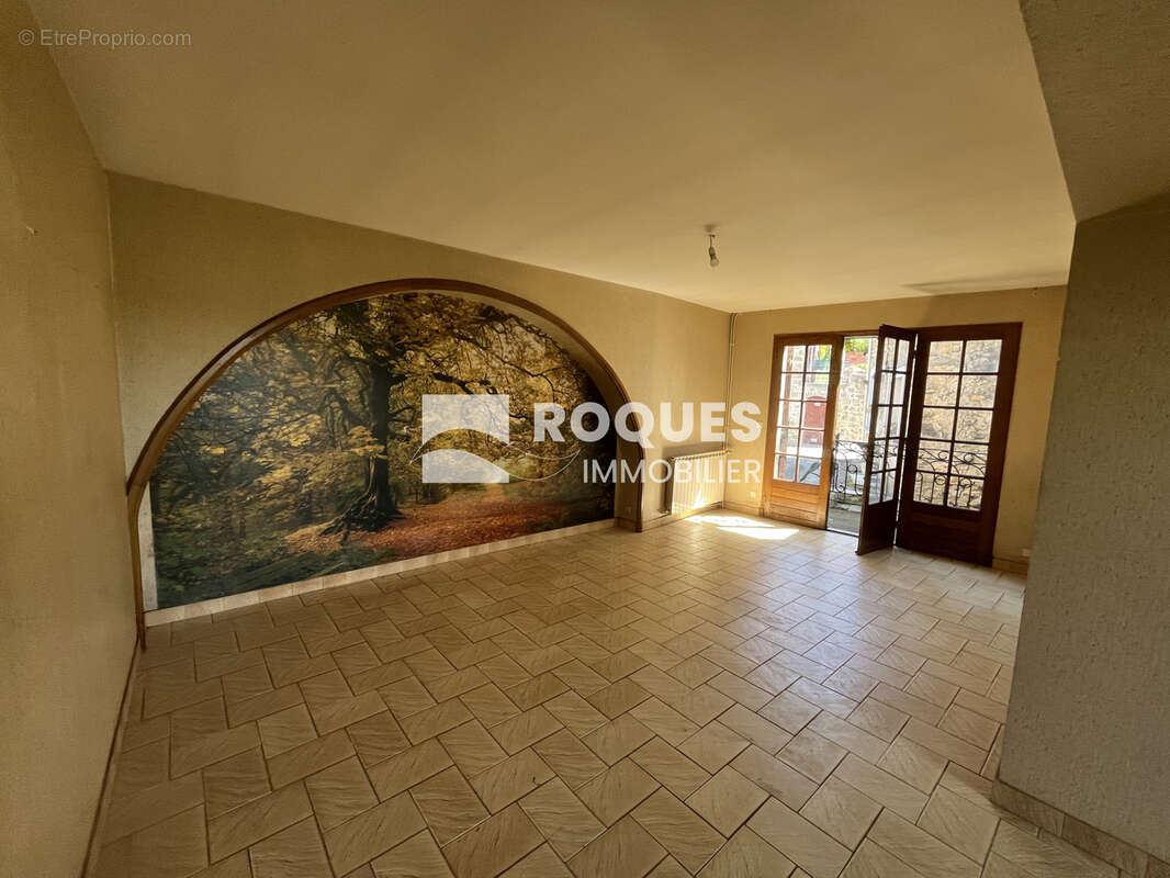 Maison à LE PRADAL