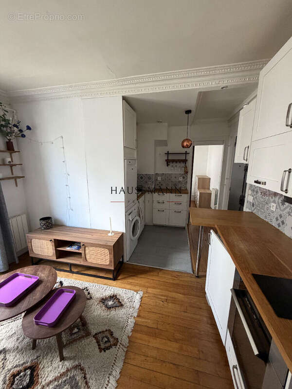 Appartement Paris XVIIIème arrondissement - photo 4