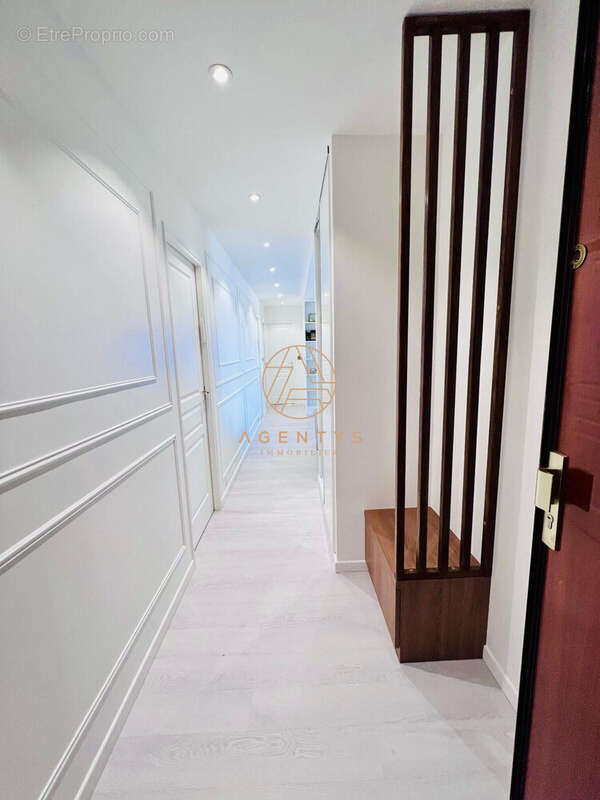 Appartement à SAINT-MAUR-DES-FOSSES