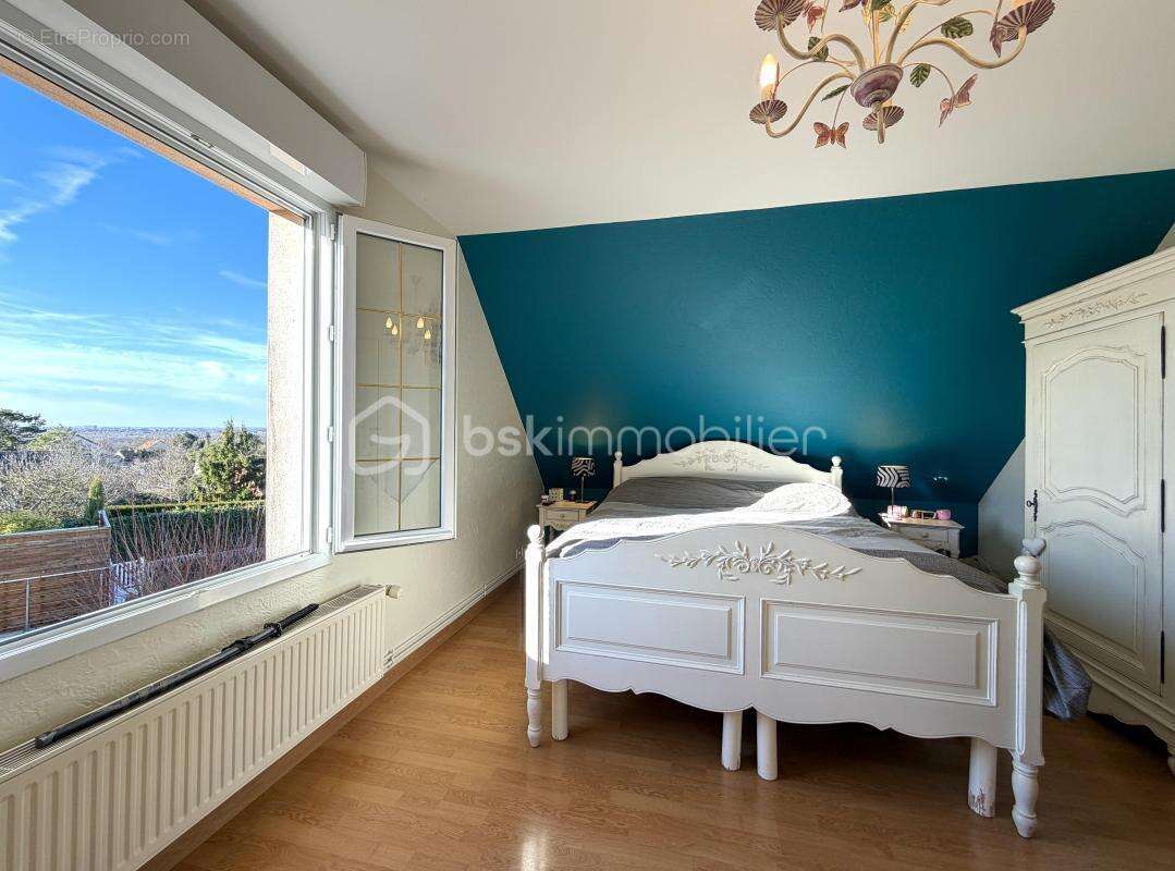 Maison à NANTEUIL-LES-MEAUX