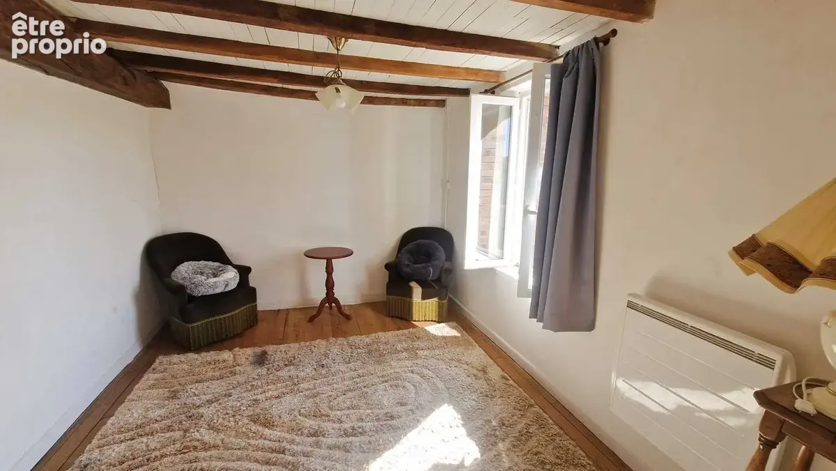 Maison de caractère avec dépendances et terrain constructible de 3 235 m2 - photo 5
