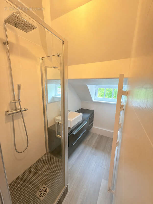 Au coeur de la forêt proche du golf, charmant 4 pièces avec 3 chambres - photo 9