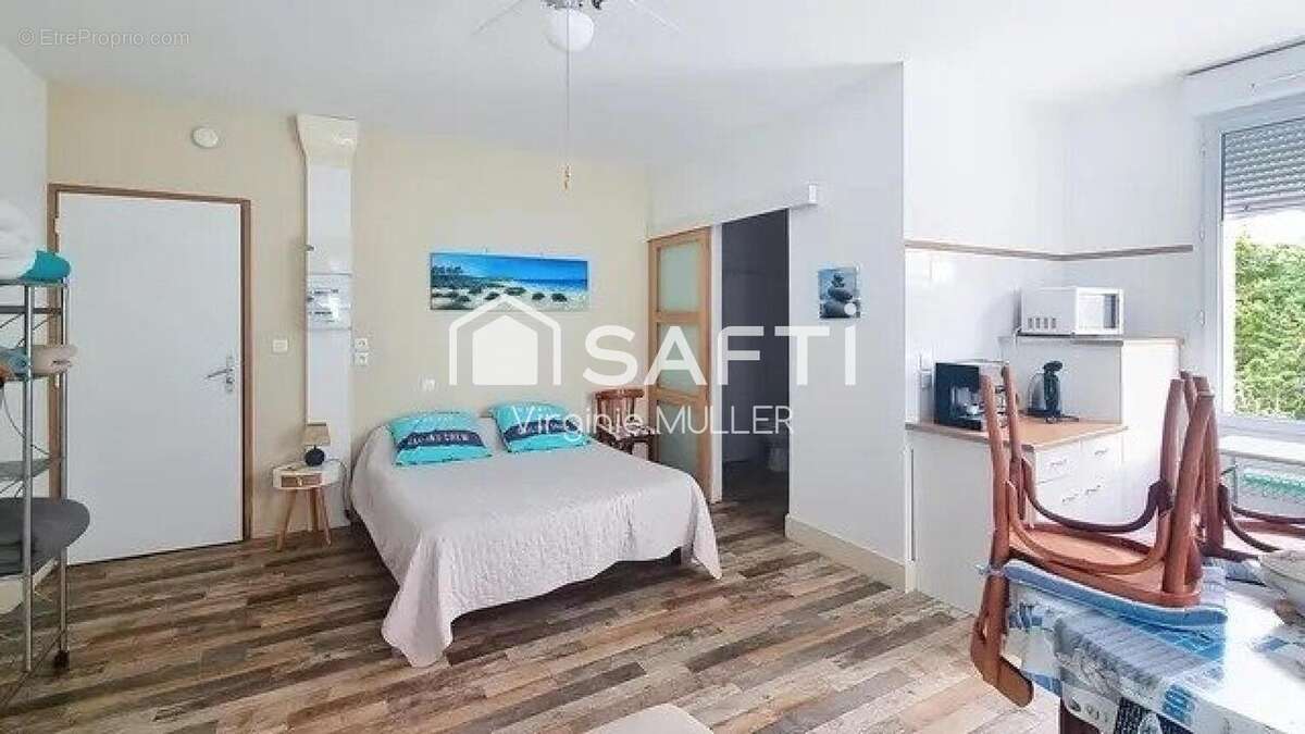 Photo 7 - Commerce à LE VERDON-SUR-MER