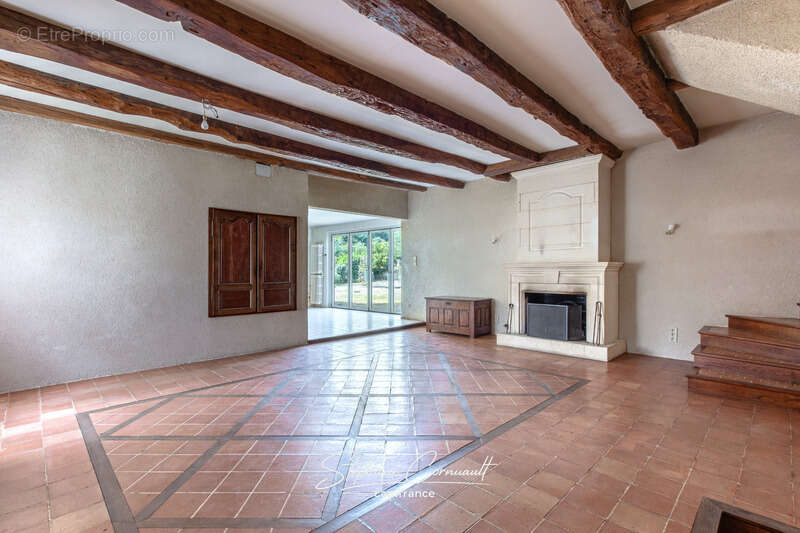 Maison à NEUVIC