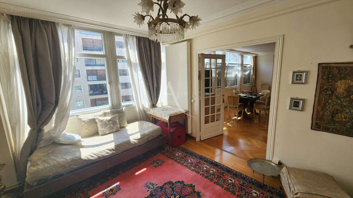 Appartement 3 pièces 95 M² PARIS 16 - photo 11
