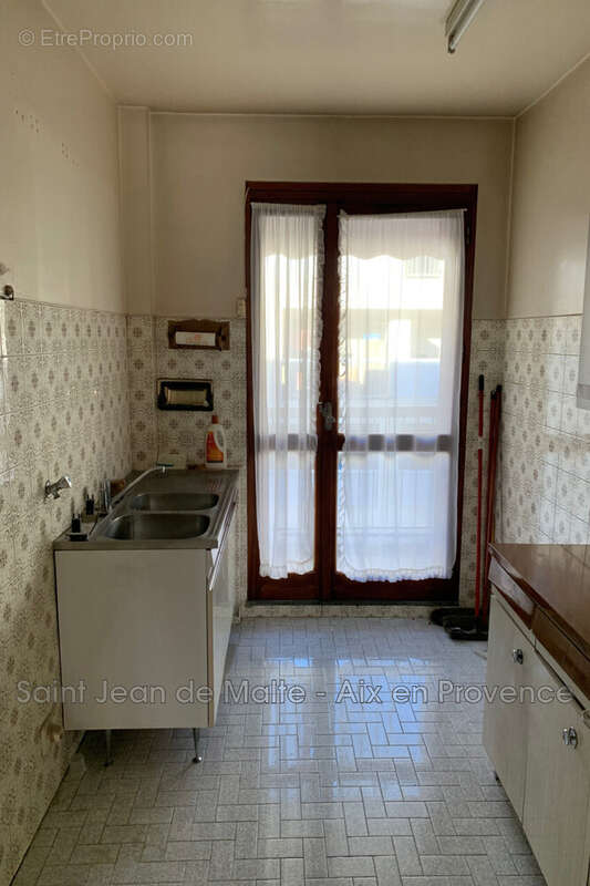 Appartement à MARSEILLE-8E