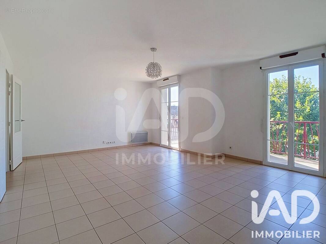 Photo 1 - Appartement à VAUX-LE-PENIL