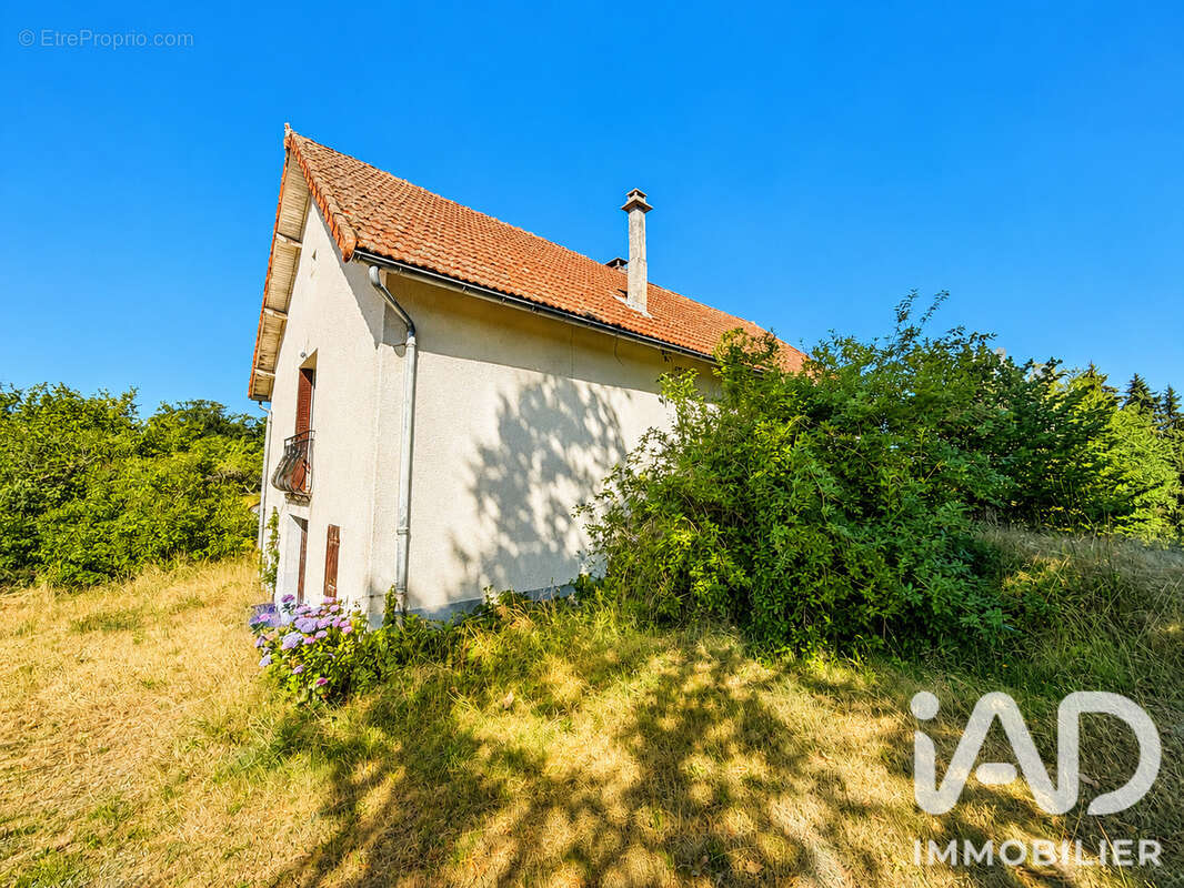 Maison 95 m² à Margerides  - photo 4