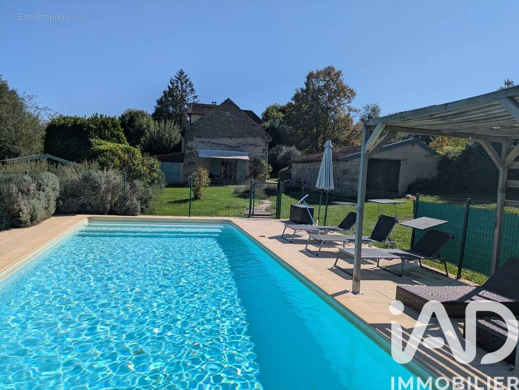 Photo 1 - Maison à SAINT-CYPRIEN