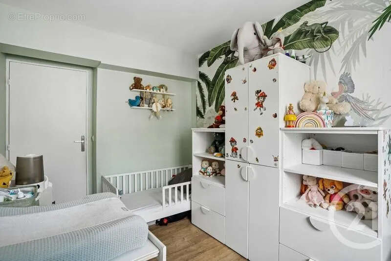 Appartement à LEVALLOIS-PERRET