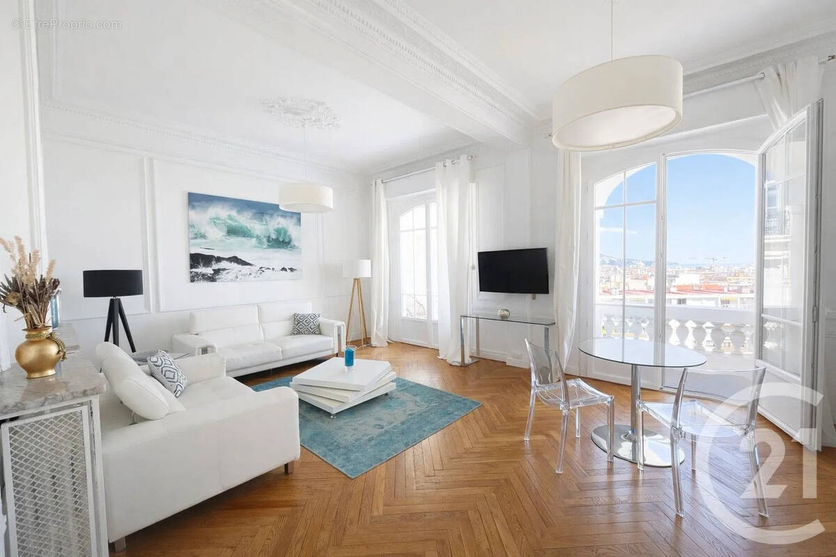 Appartement à NICE