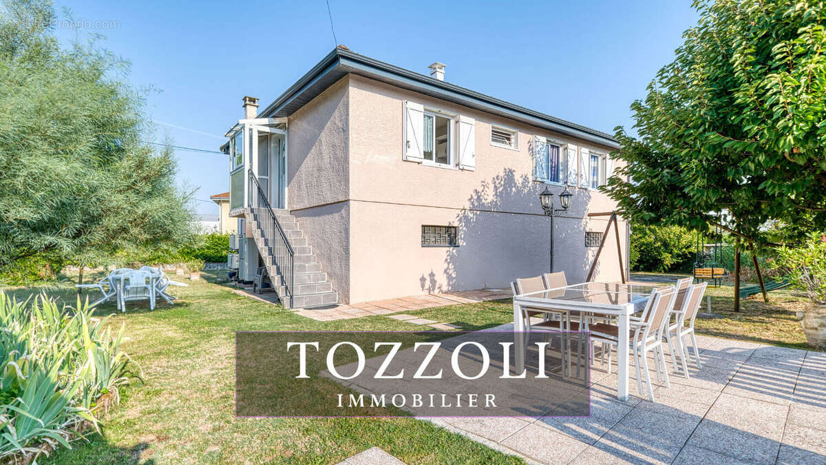 Maison à SAINT-QUENTIN-FALLAVIER