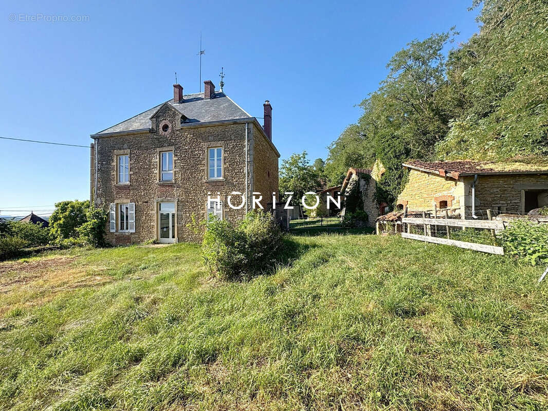 Maison à LA VINEUSE