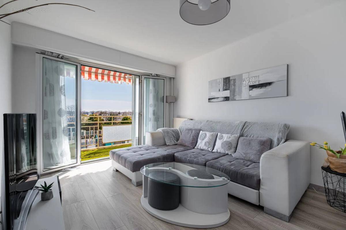 Appartement à CAGNES-SUR-MER