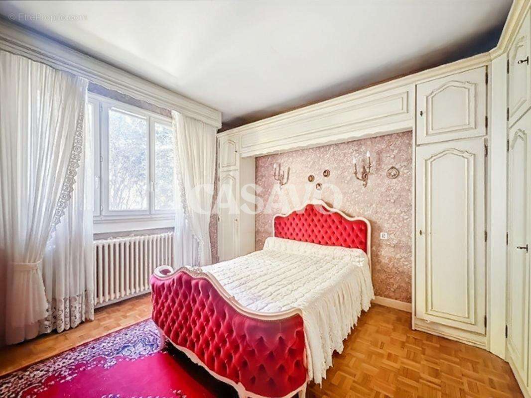 Maison à VILLENEUVE-LE-ROI