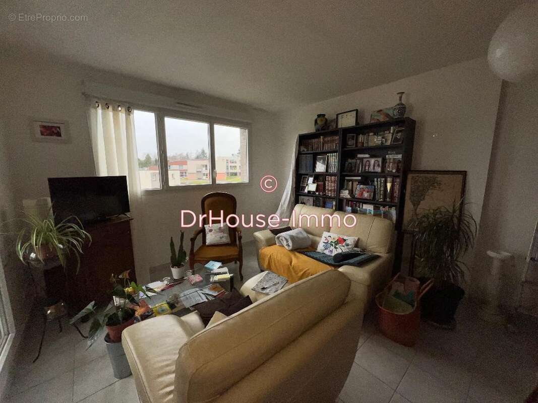 Appartement à SAINT-GEORGES-DES-GROSEILLERS