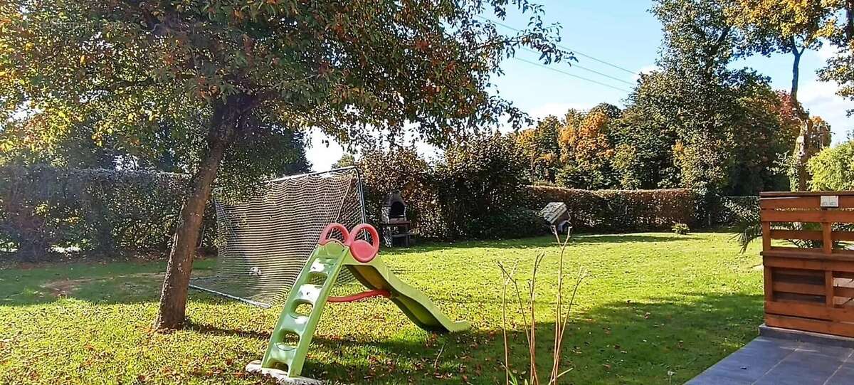 Maison à SAINT-THURIAU