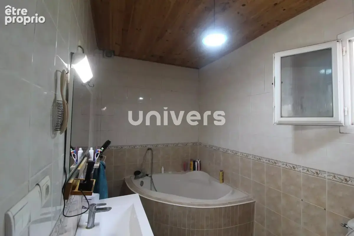 Montvendre maison en campagne de 161 m²  sur 3900 m² de terrain - photo 11
