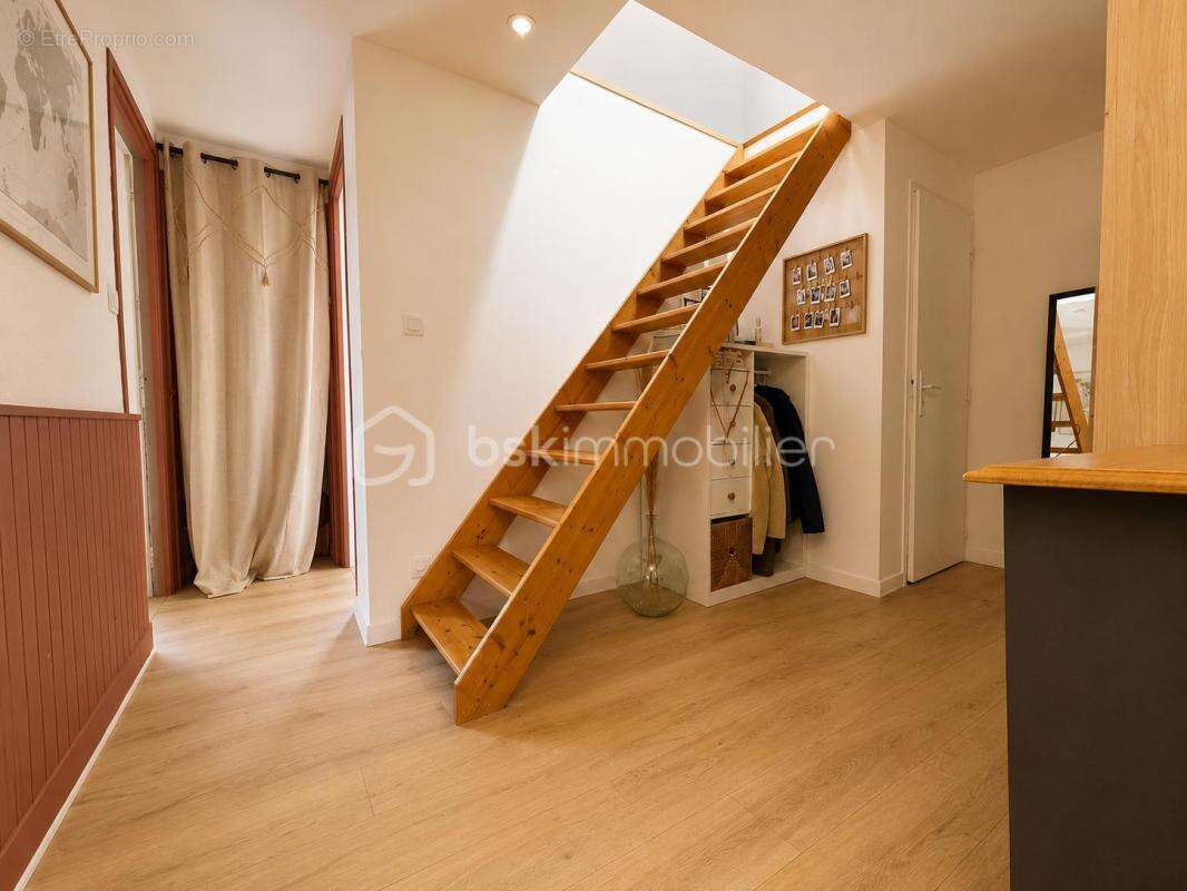 Maison de ville 94 m² environ – 3 chambres – Centre-bourg de Plumergat - photo 7