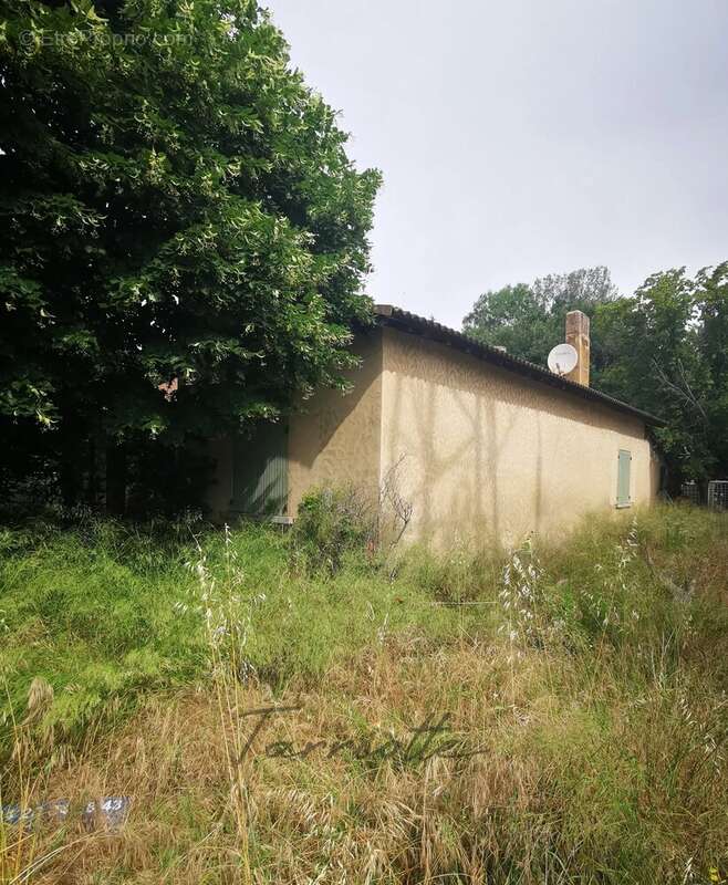 Maison à VALAURIE