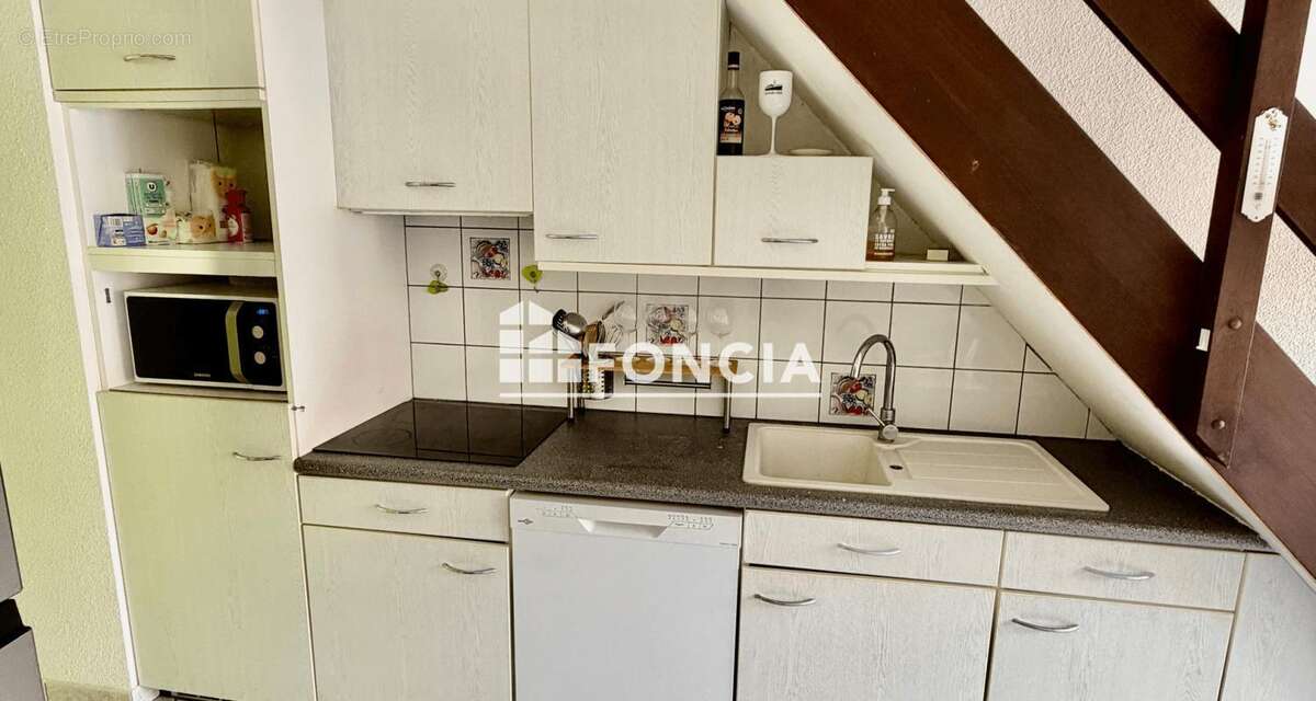  Spacieux T3 , à quelques pas de la plage, dans une résidence très recherchée du secteur Plage !  - photo 6