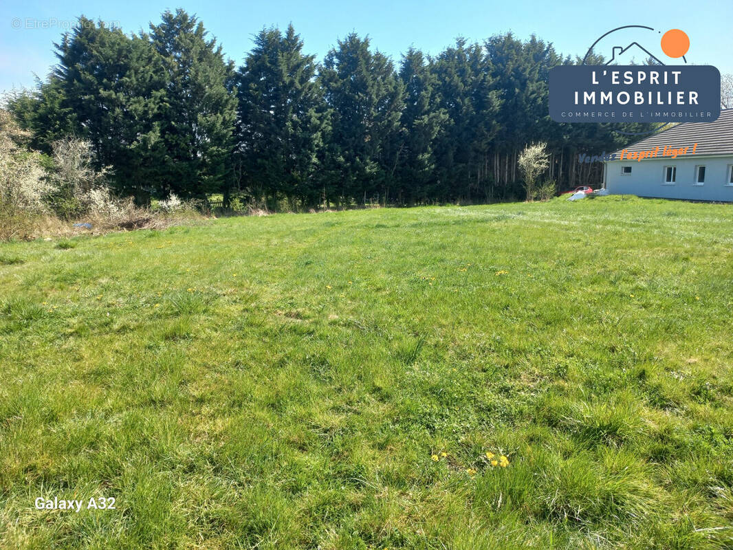 Terrain à CONDE-NORTHEN