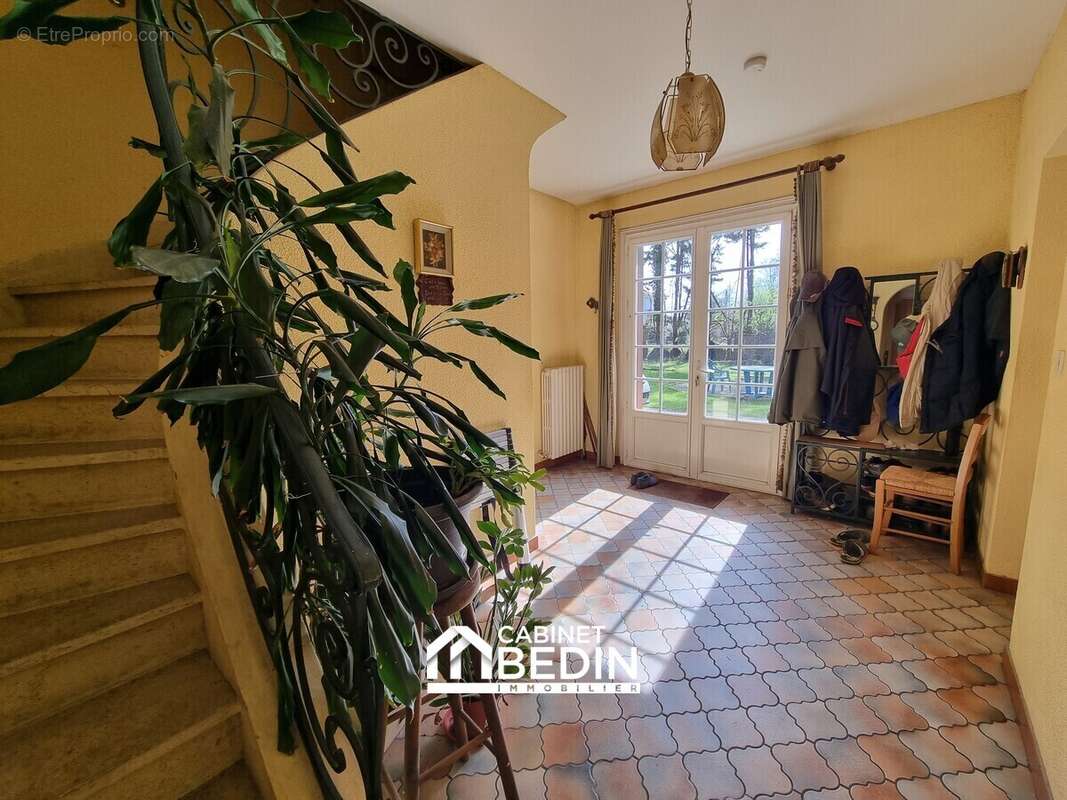 Maison 97 m² à Saint-Denis-De-Pile  - photo 4