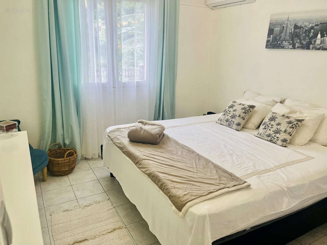 Maison à PETIT-BOURG