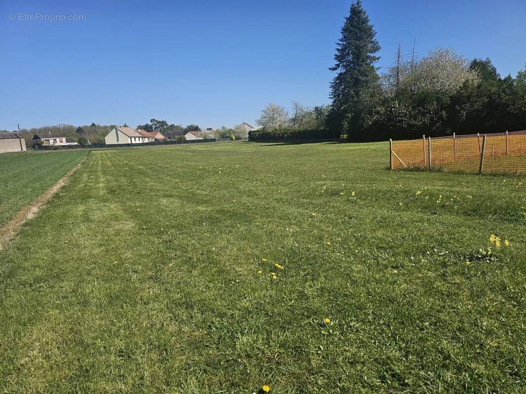 Terrain à CORQUILLEROY