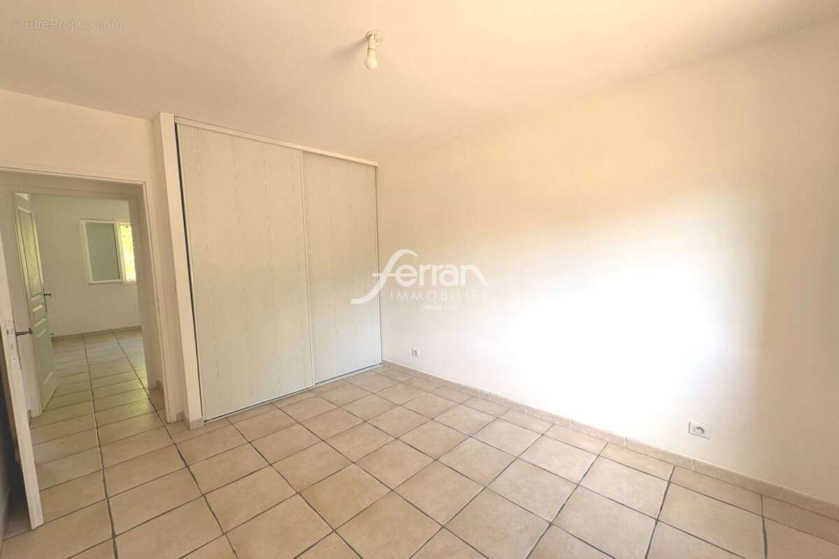 Maison 80 m² à Figanieres  - photo 9