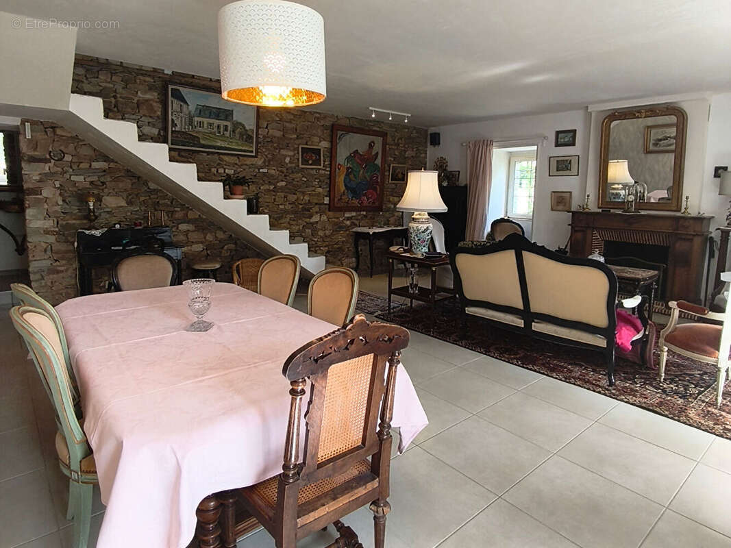 Maison à LALLEU