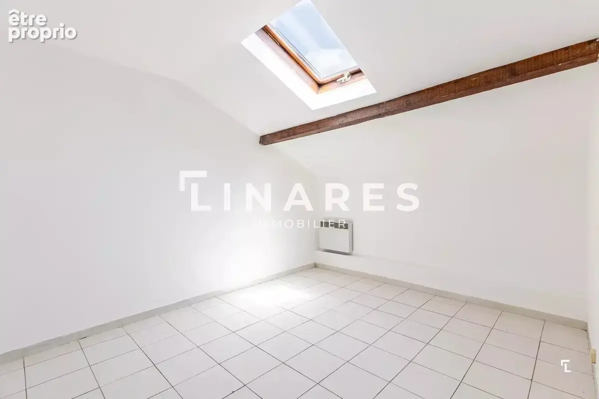 LE SAINT-JULIEN - Maison de village T3 Duplex de 70m2 - 13012 - photo 11