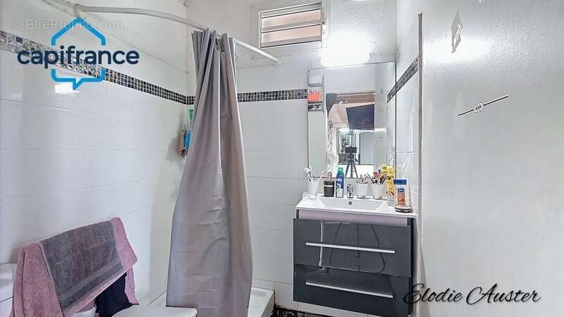 Appartement à LES ABYMES