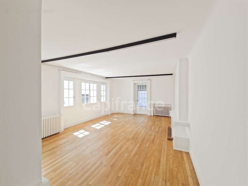 Maison de ville à vendre avec jardin et parking - photo 6