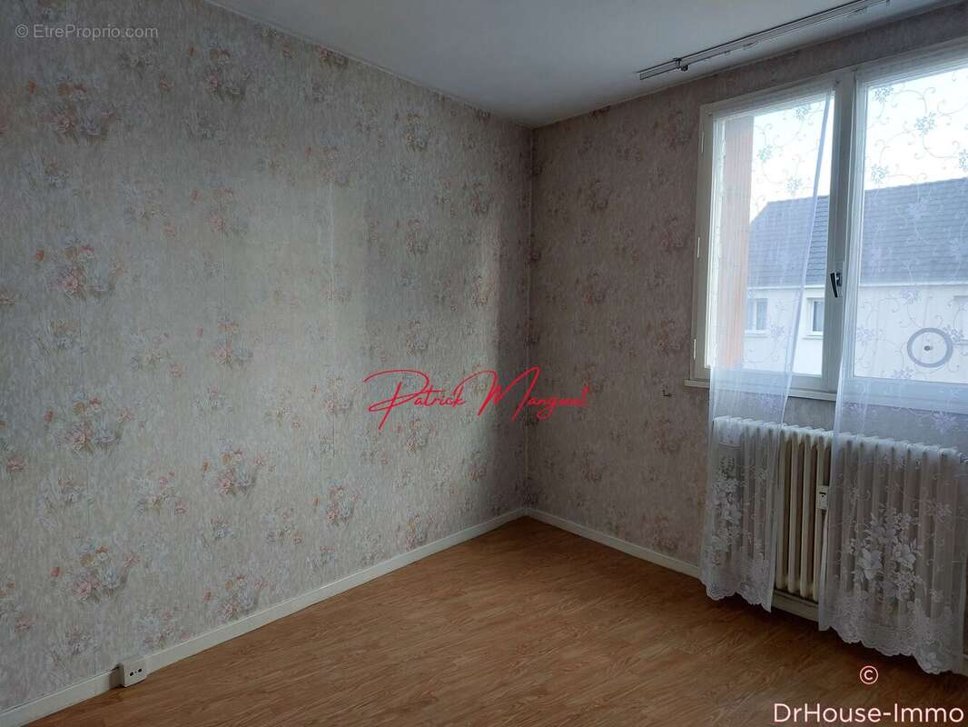 Appartement 92 m² à Chateauroux  - photo 4