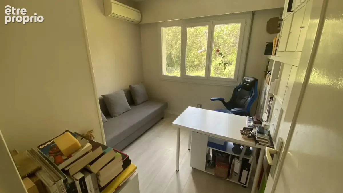 Vence - Quartier résidentiel proche collège - Villa californienne avec piscine + dépendance. - photo 12