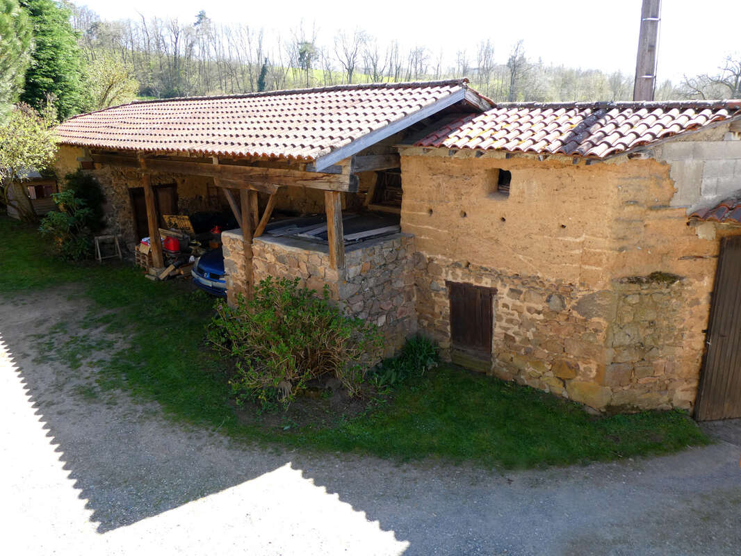 Maison à LONGESSAIGNE