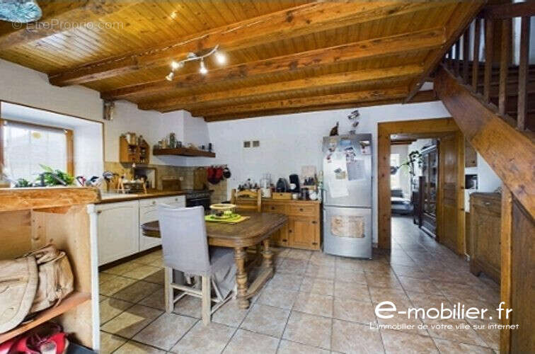 Maison à SAINT-EUSEBE