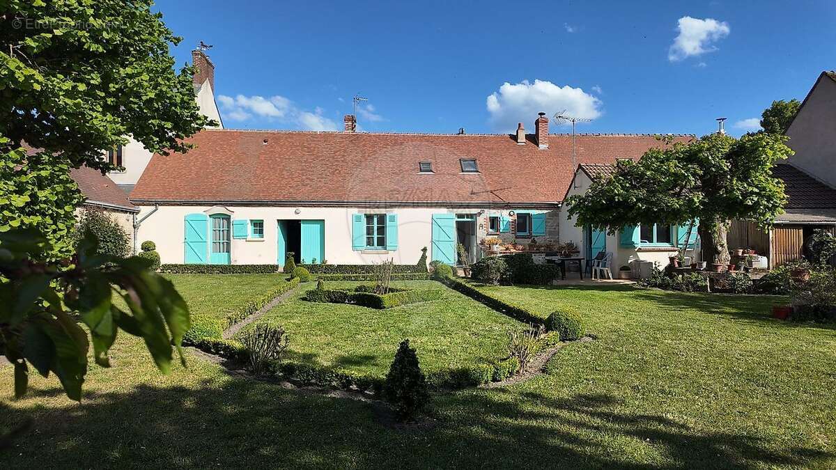 Maison à CHILLEURS-AUX-BOIS