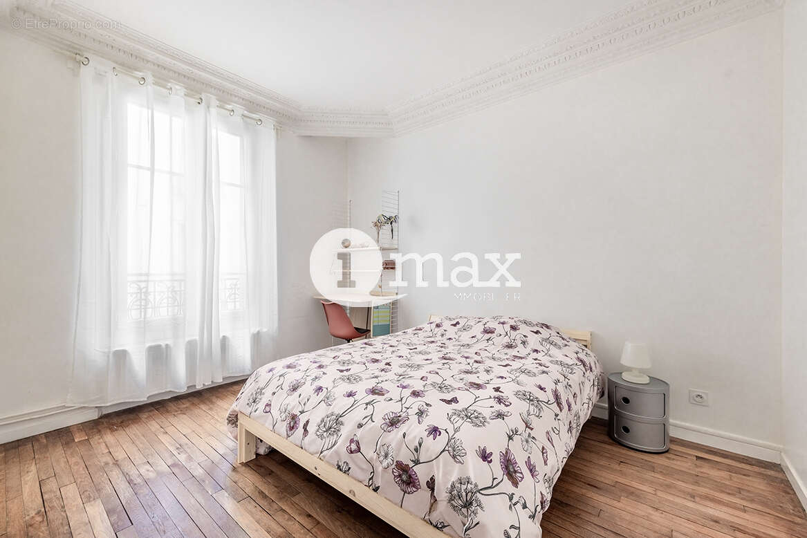 Appartement à LEVALLOIS-PERRET
