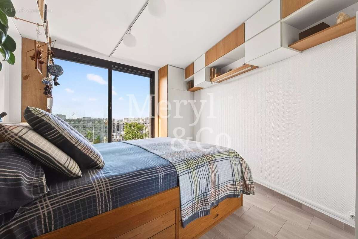 Appartement à PARIS-14E