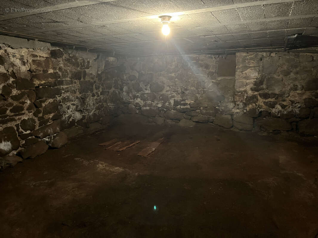 Maison à CHALVIGNAC