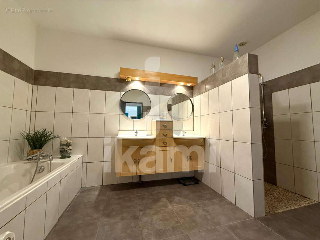 Appartement à CLAIRVAUX-LES-LACS