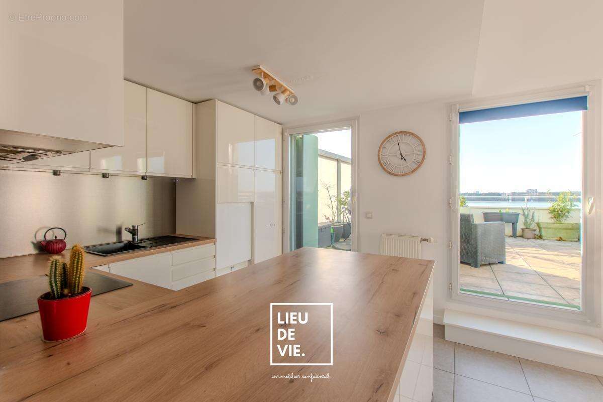 Appartement à BORDEAUX