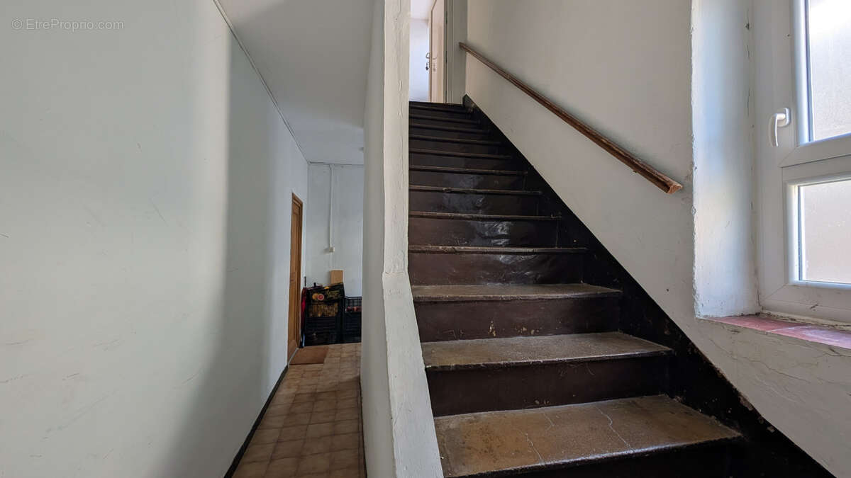 Appartement à SUMENE
