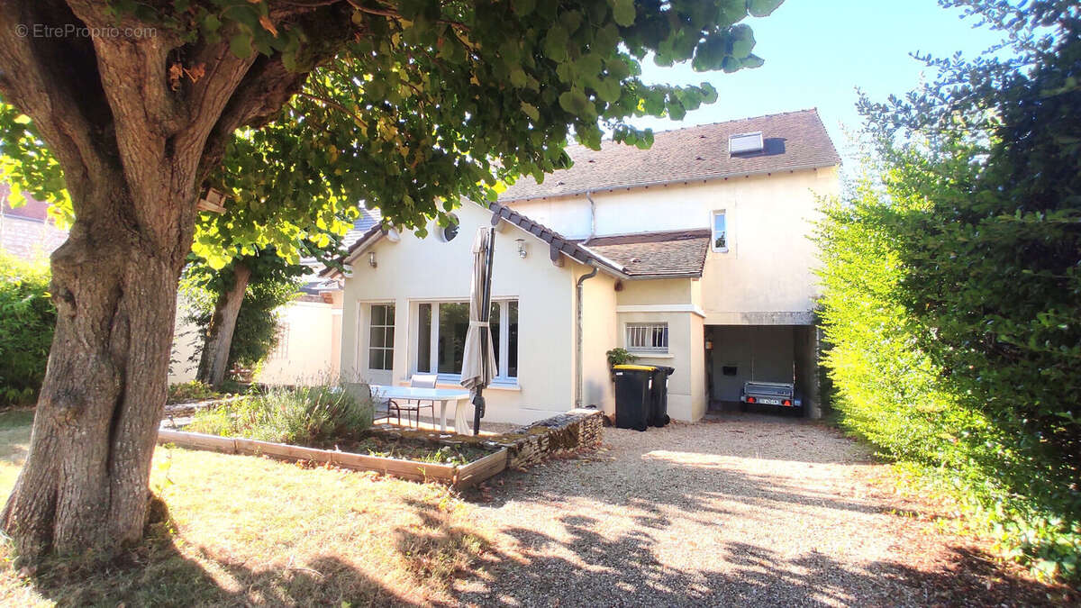 Maison à CHATELLERAULT
