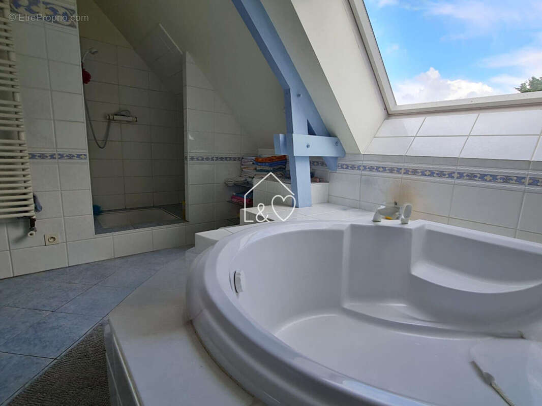 Maison à LA CHAPELLE-SUR-ERDRE