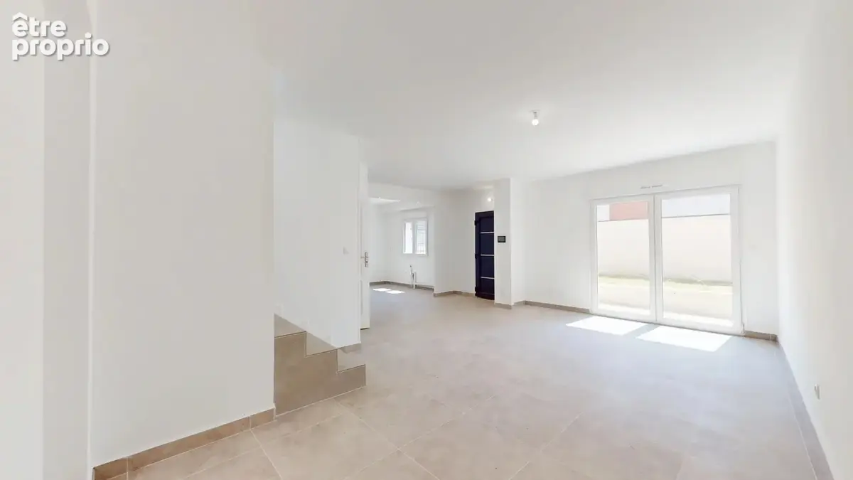 Maison 5 pièces 111 m² à vendre à Clichy-Sous-Bois (93390) - photo 3