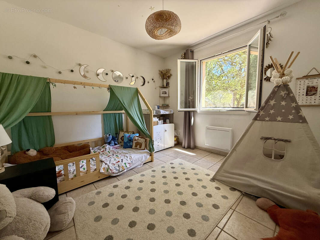 Maison à CANNES-ET-CLAIRAN
