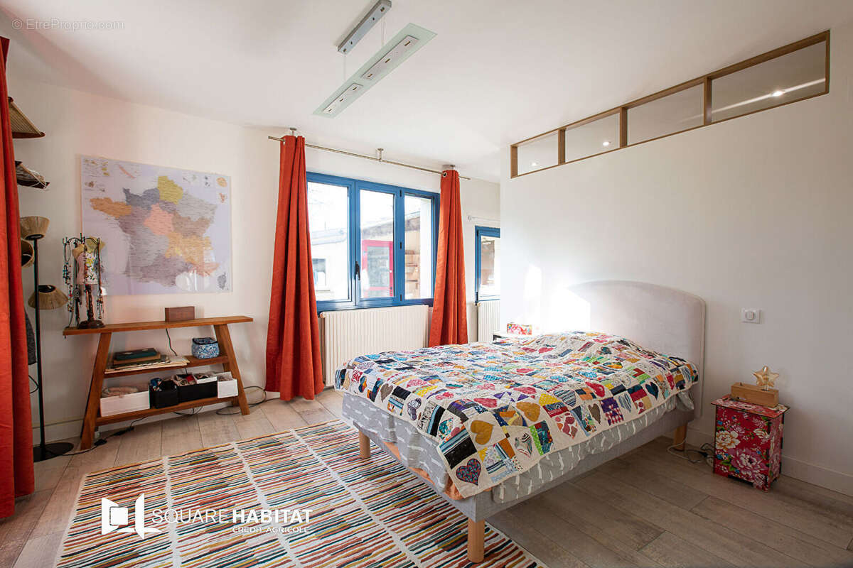 Maison à VILLEVEQUE